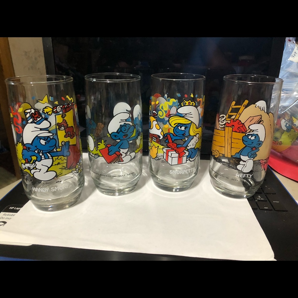Vintage smurf glasses (4)